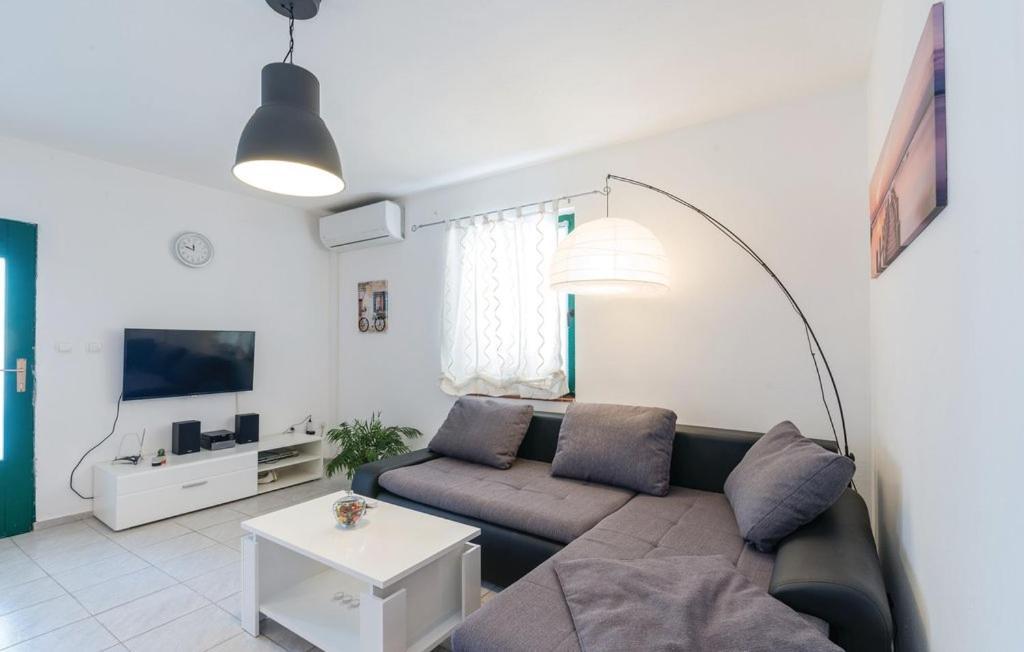 סבטי פיליפ אי ג'קוב Holiday Home Lucija מראה חיצוני תמונה