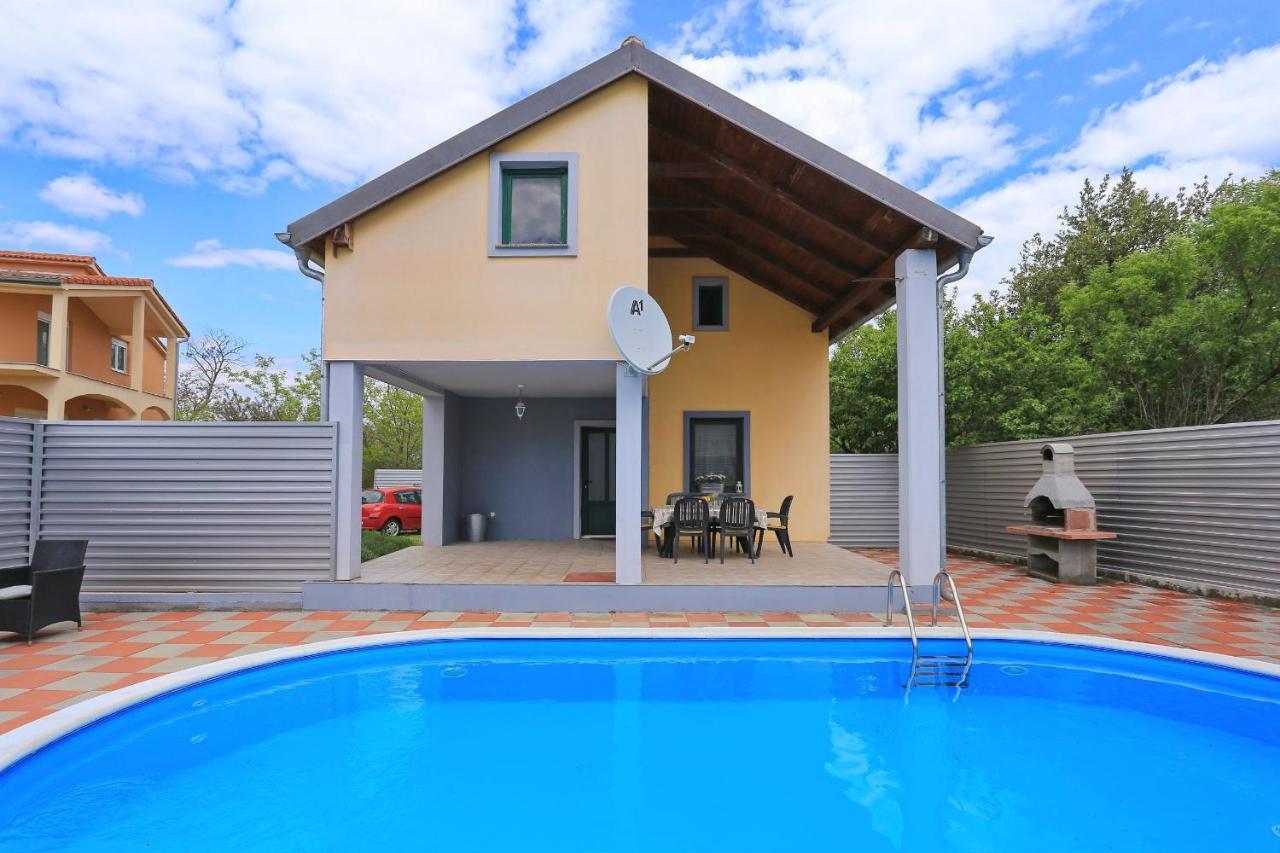 סבטי פיליפ אי ג'קוב Holiday Home Lucija מראה חיצוני תמונה